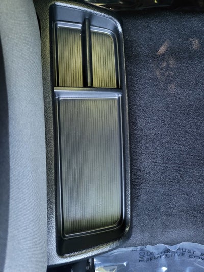 2022 RAM 1500 Classic SLT 4x2 Crew Cab 5'7" Box