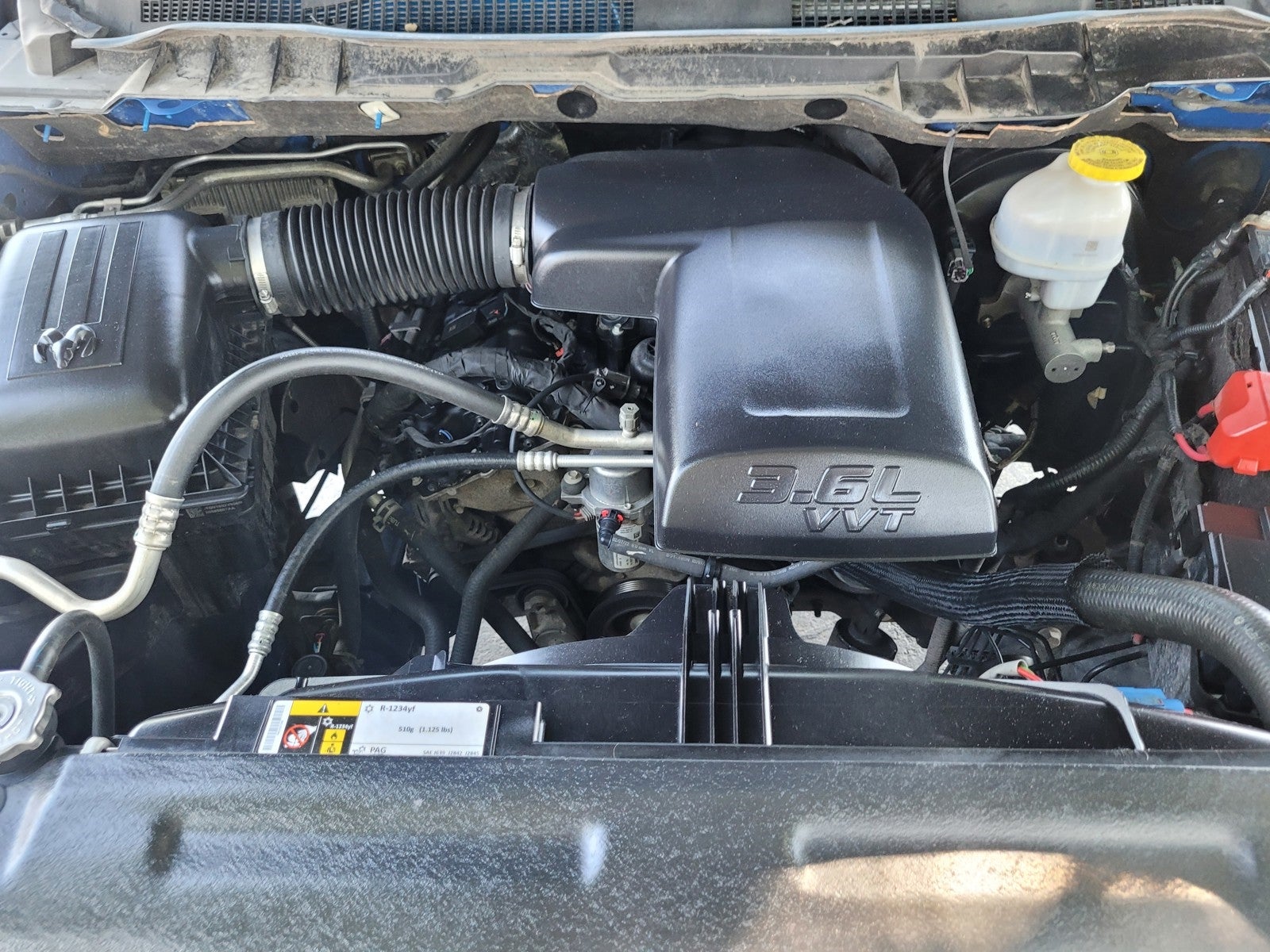 2022 RAM 1500 Classic SLT 4x2 Crew Cab 5'7" Box