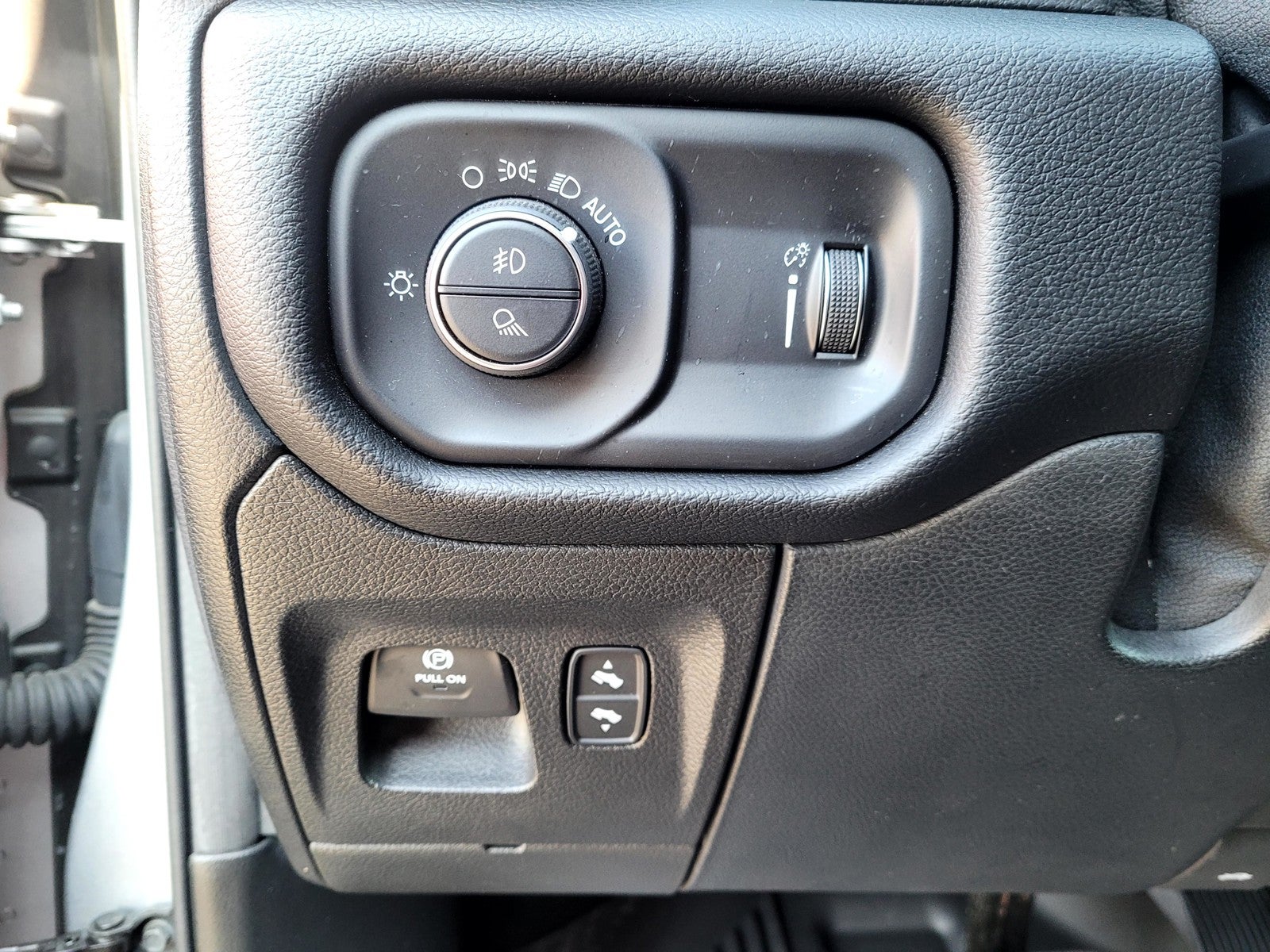 2020 RAM 1500 Rebel 4x2 Crew Cab 5'7" Box