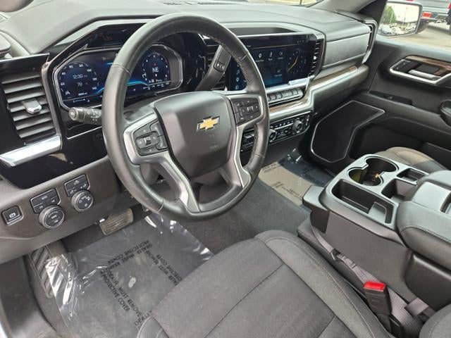 2025 Chevrolet Silverado 1500 Crew Cab Short Box 4-Wheel Drive LT 1LT
