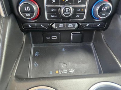 2023 Chevrolet Suburban 4WD LT