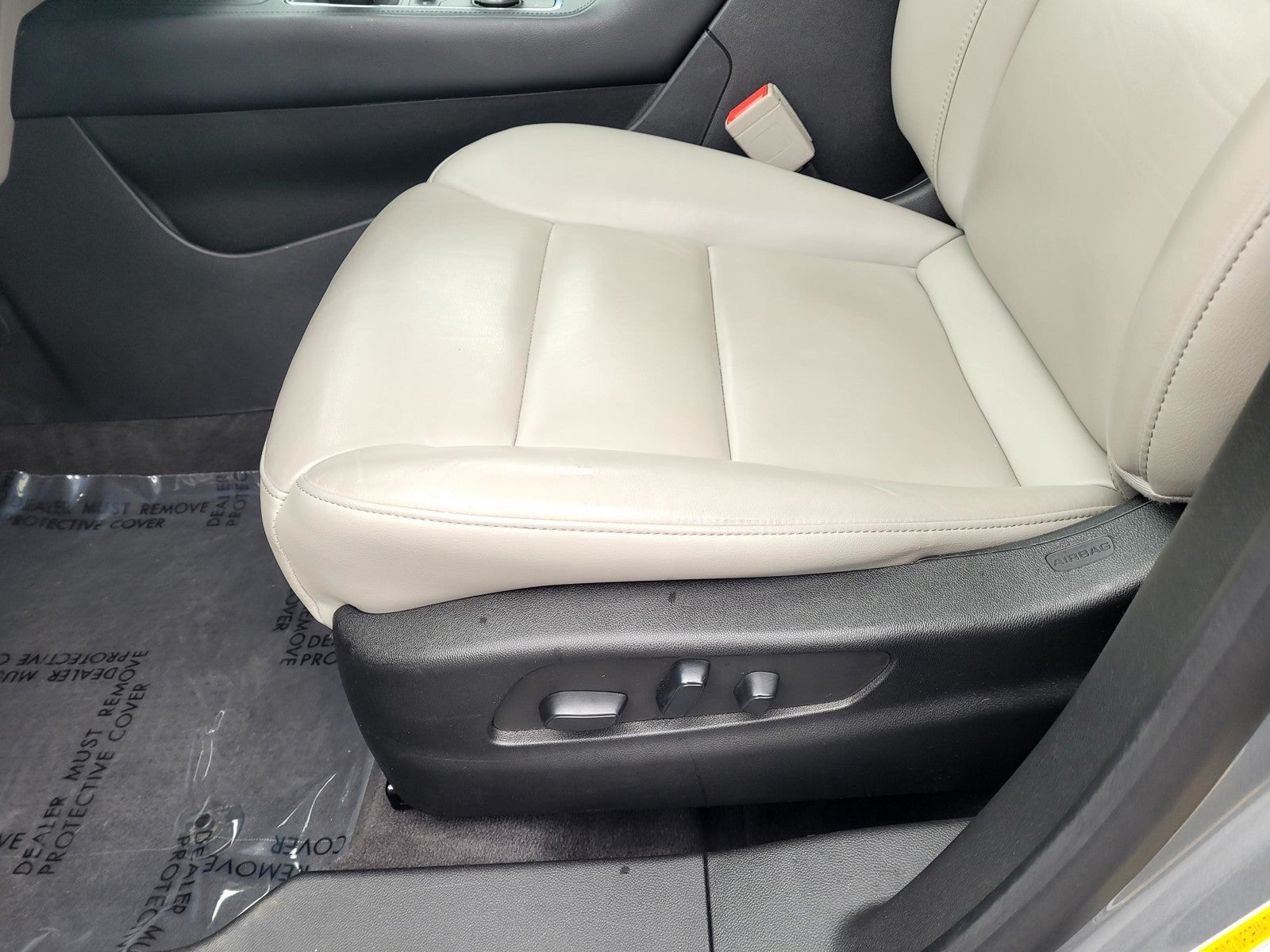 2023 Cadillac XT4 AWD 4dr Premium Luxury