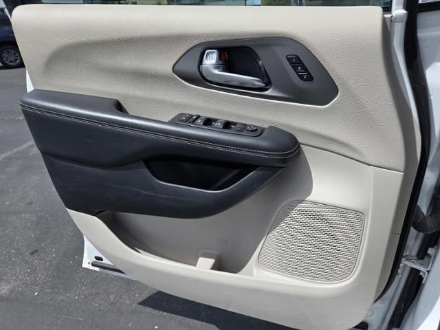 2024 Chrysler Pacifica Touring L FWD