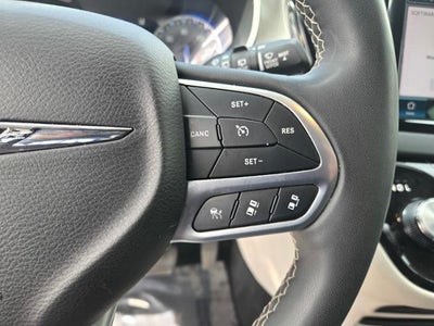 2024 Chrysler Pacifica Touring L FWD