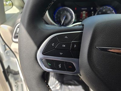2024 Chrysler Pacifica Touring L FWD