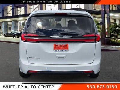2024 Chrysler Pacifica Touring L FWD