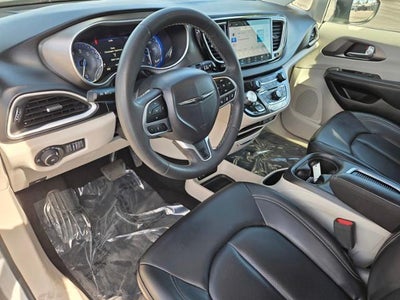 2023 Chrysler Pacifica Touring L FWD