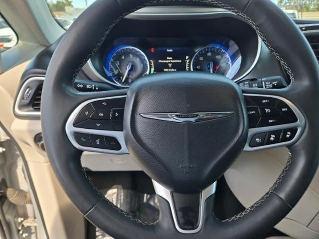 2023 Chrysler Pacifica Touring L FWD
