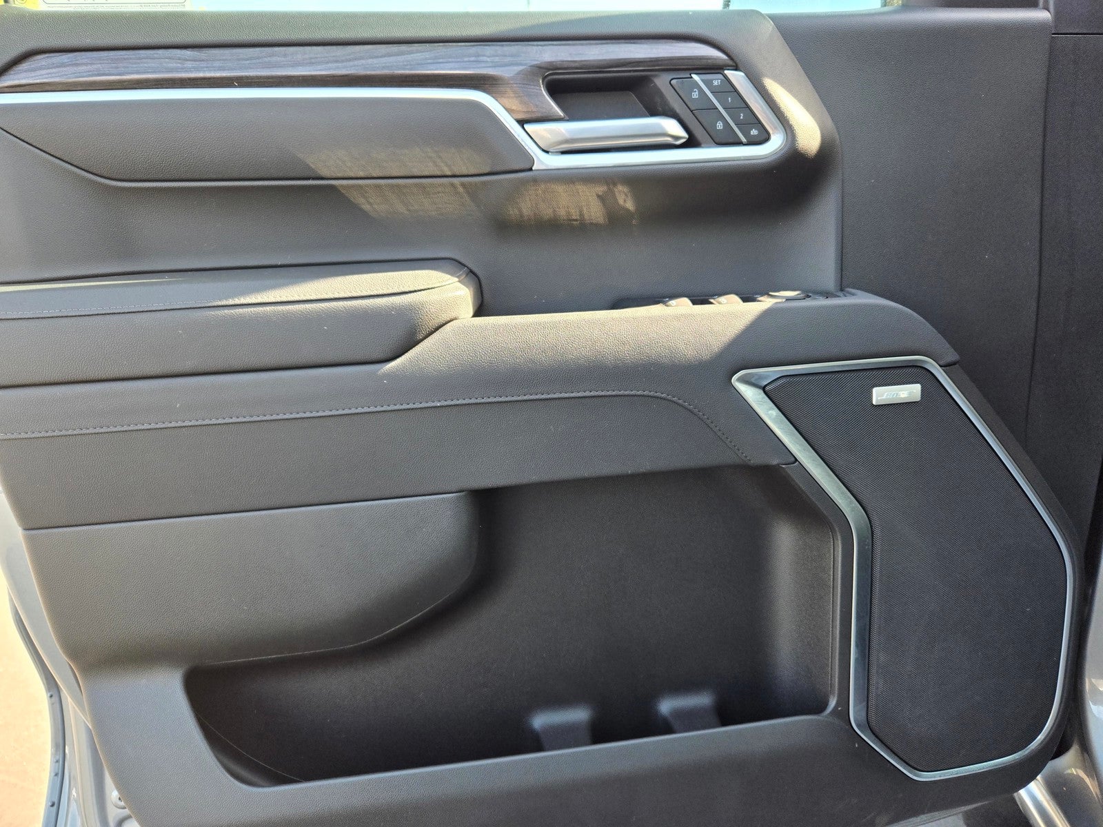 2025 Chevrolet Silverado 1500 Crew Cab Short Box 4-Wheel Drive LTZ