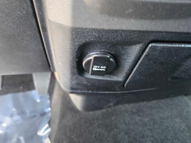 2017 RAM 2500 Tradesman 4x4 Crew Cab 6'4" Box