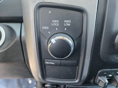 2017 RAM 2500 Tradesman 4x4 Crew Cab 6'4" Box