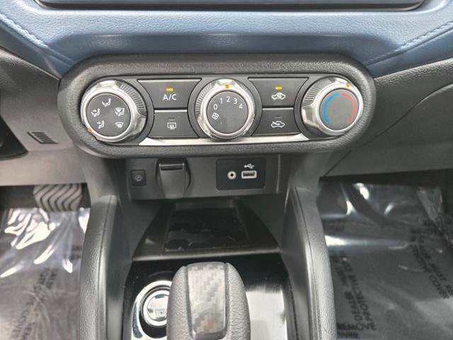 2025 Nissan Versa SV CVT