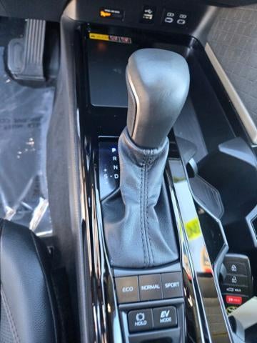 2025 Toyota Camry XLE (SE)