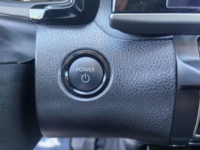 2025 Toyota Camry XLE (SE)