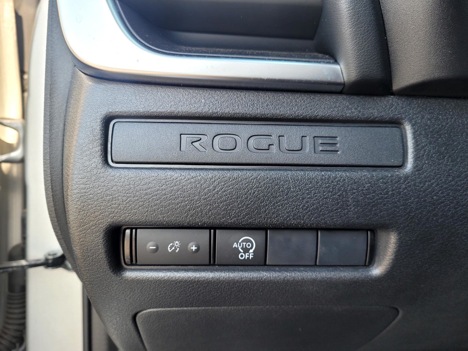 2024 Nissan Rogue FWD S