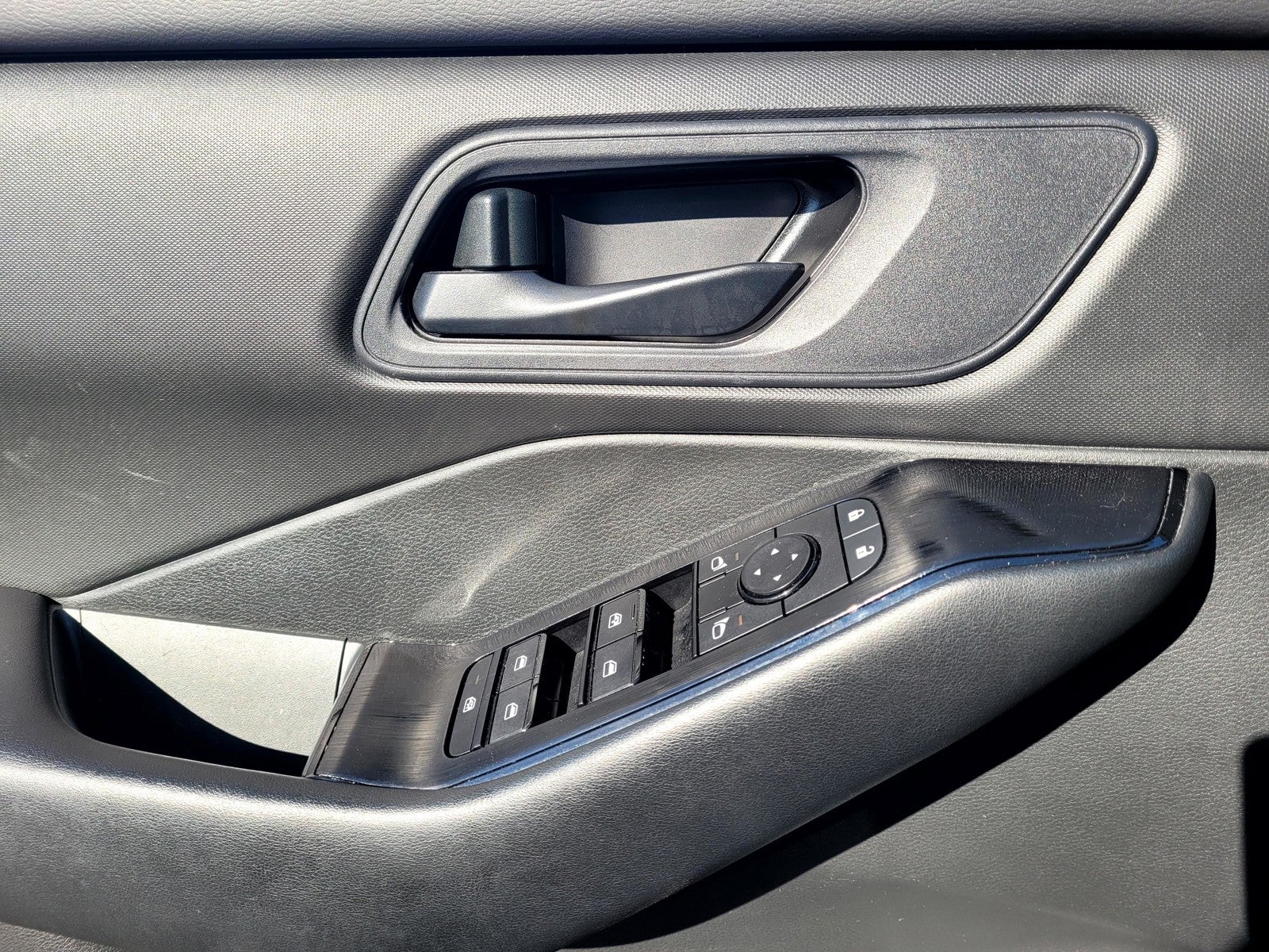 2024 Nissan Rogue FWD S