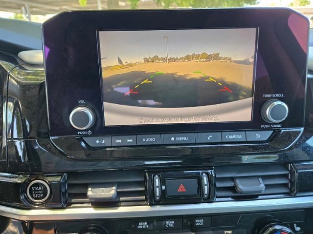 2022 Nissan Pathfinder SV 2WD