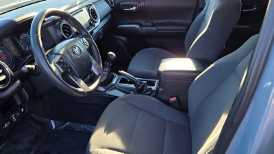 2019 Toyota Tacoma 4WD 4WD TRD Off Road Double Cab 5' Bed V6 MT (Natl)