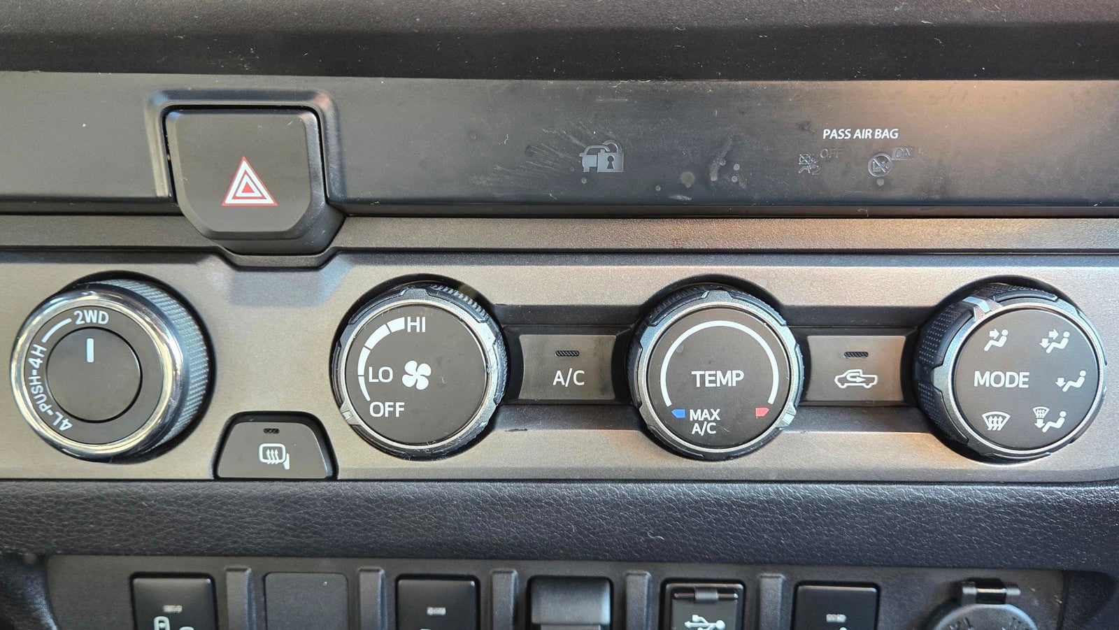 2019 Toyota Tacoma 4WD 4WD TRD Off Road Double Cab 5' Bed V6 MT (Natl)