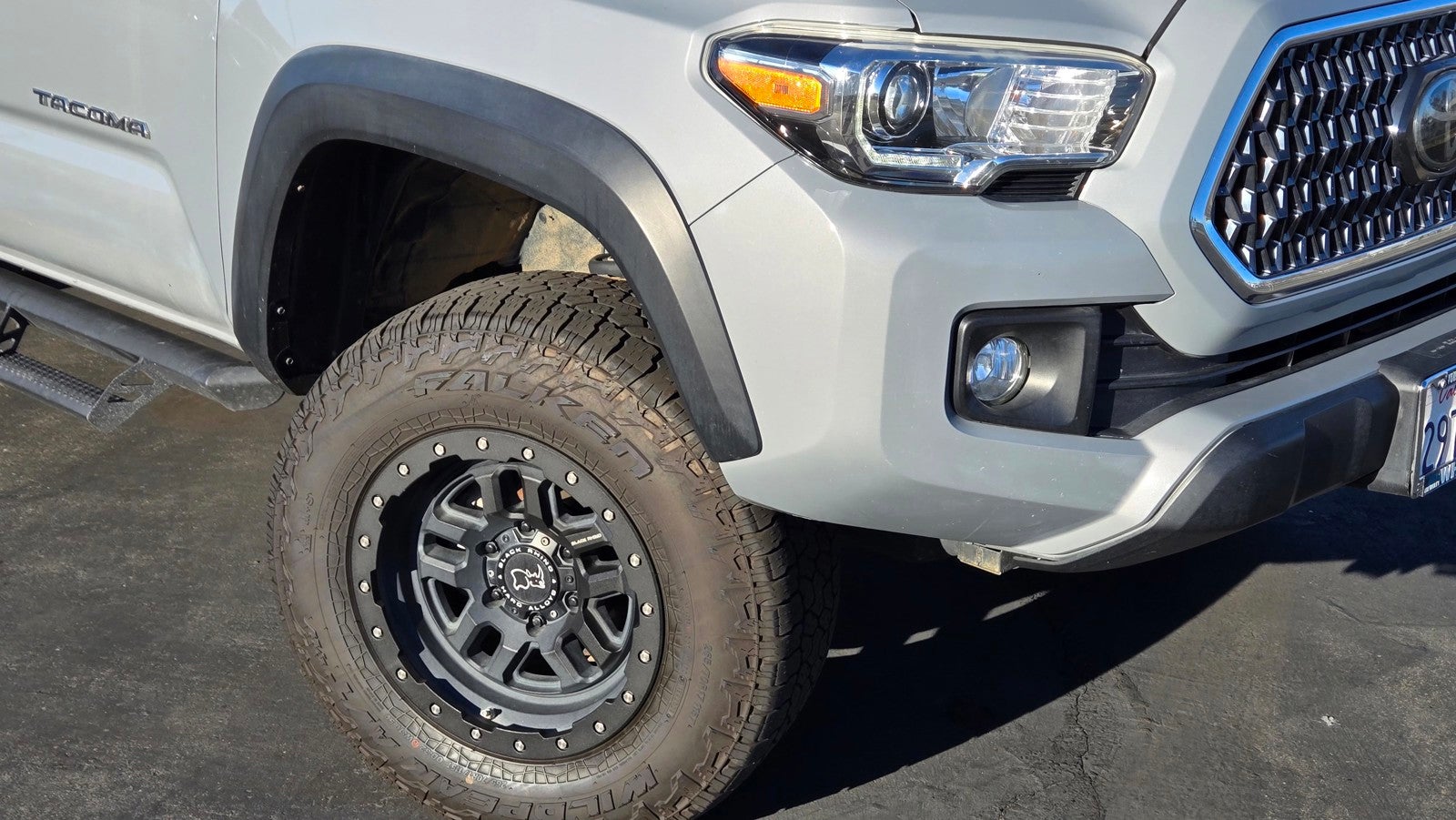 2019 Toyota Tacoma 4WD 4WD TRD Off Road Double Cab 5' Bed V6 MT (Natl)