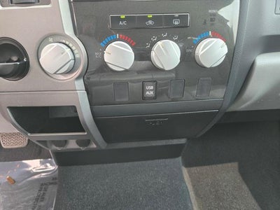 2013 Toyota Tundra 2WD Truck 2WD CrewMax Short Bed 5.7L (Natl)