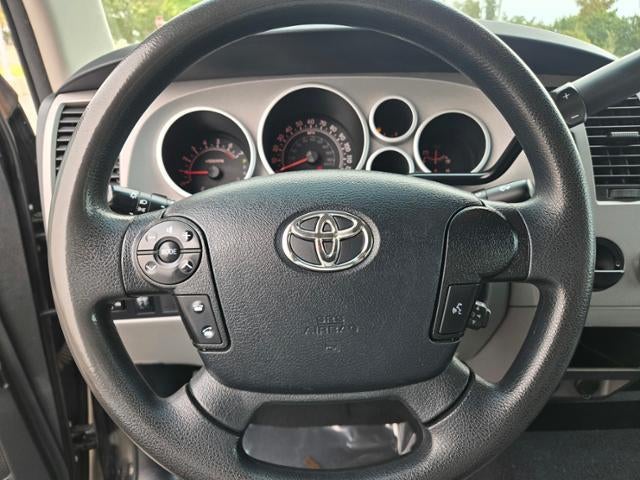 2013 Toyota Tundra 2WD Truck 2WD CrewMax Short Bed 5.7L (Natl)